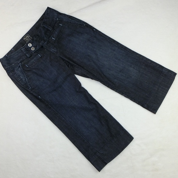 Lucky Brand Dark Wash Jean Capris Size 26/2 Cute - Picture 1 of 8